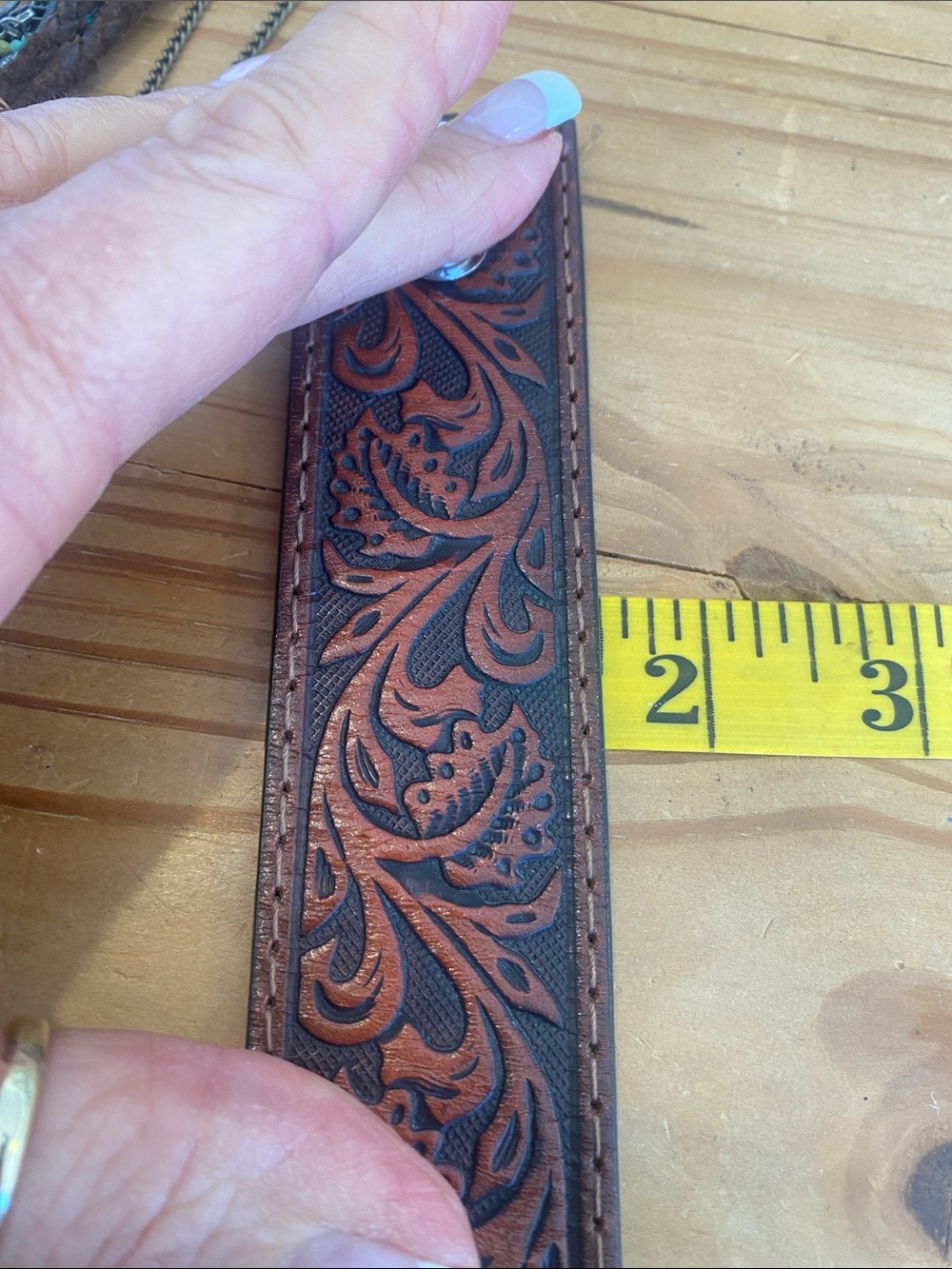Tooled Leather Cuff Bracelet in Brown and Black - Picture 5 of 5